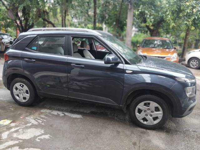 https://images10.gaadi.com/usedcar_image/4623906/original/22538ca23d486865cf12451a7998ea94.jpg?imwidth=6401