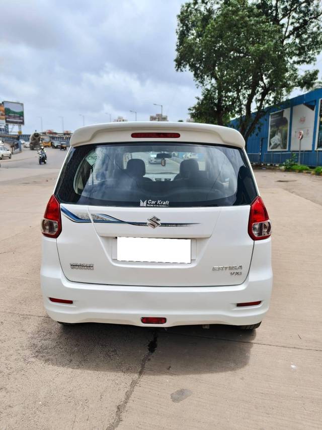 https://images10.gaadi.com/usedcar_image/4623907/original/processed_8b382ca845e894c174df379dc6bf16d4.jpg?imwidth=6402