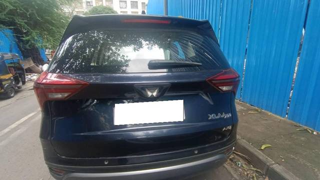 https://images10.gaadi.com/usedcar_image/4623910/original/processed_b6fd7442-3584-4b84-a833-4a8f14591de0.jpg?imwidth=6402