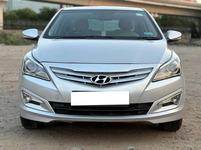 https://images10.gaadi.com/usedcar_image/4623912/original/processed_1ad84583648abeba2648c87b29309e41.jpg?imwidth=6400