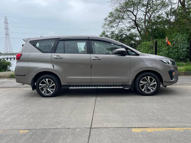 https://images10.gaadi.com/usedcar_image/4623918/original/971aa0345de95586d4693c27b4c468af.jpg?imwidth=6401