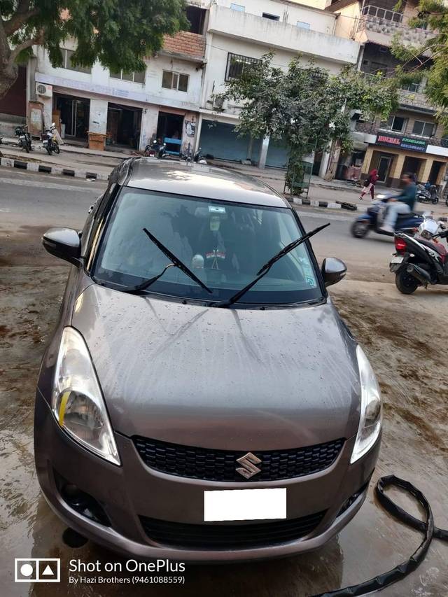 https://images10.gaadi.com/usedcar_image/4623930/original/processed_baeb715e-c9af-414a-bf5a-f25f727eea84.jpg?imwidth=6401