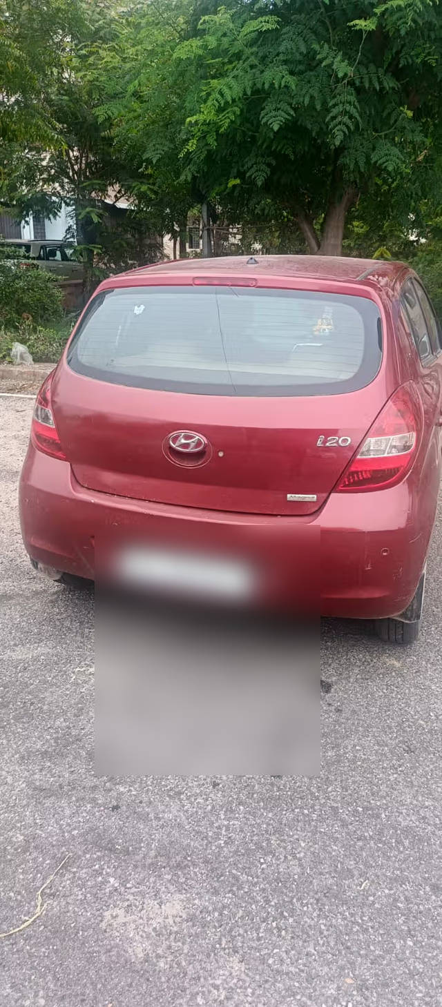 https://images10.gaadi.com/usedcar_image/4623964/original/e7b8704d-1ba7-4d7e-b0e0-86884888879c.png?imwidth=6401