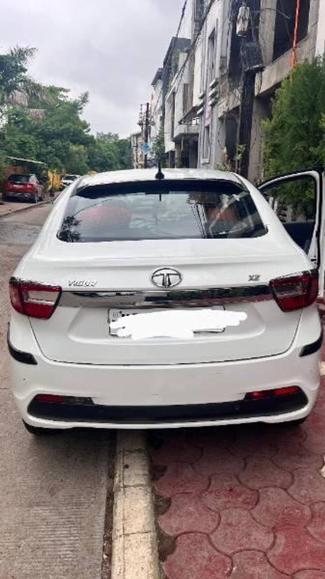 https://images10.gaadi.com/usedcar_image/4623993/original/processed_50f92471-0f82-4194-b361-9211f13a34eb.jpg?imwidth=6401