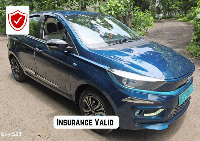 https://images10.gaadi.com/usedcar_image/4624003/original/processed_0cf2424e39401d672738cbbfa0071e38.png?imwidth=6400