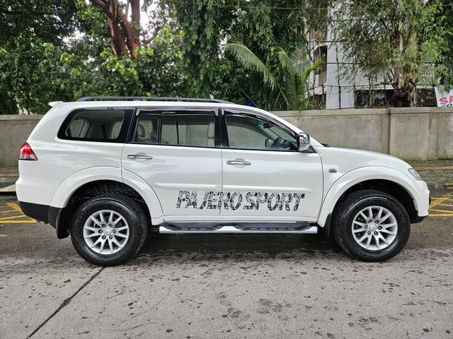 https://images10.gaadi.com/usedcar_image/4624015/original/processed_7dcc91d9640f91733c810697354f903c.jpg?imwidth=6401