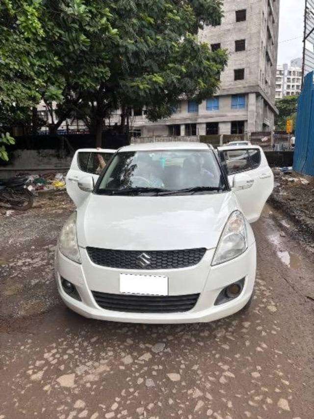 https://images10.gaadi.com/usedcar_image/4624018/original/processed_66e6f756-d03f-4474-ae61-a49a0e0044cf.jpeg?imwidth=6400