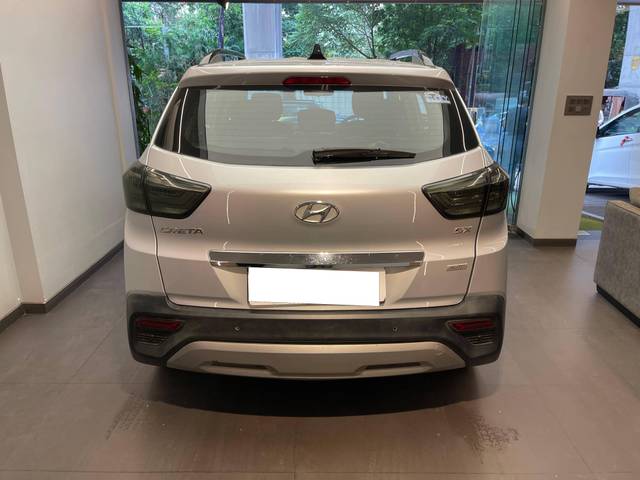https://images10.gaadi.com/usedcar_image/4624027/original/processed_e5f15a9c84060d7769c61b04f8d4ff2f.jpeg?imwidth=6401