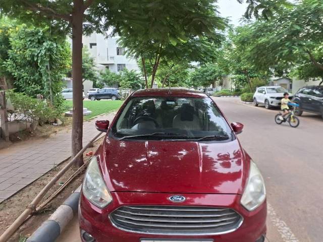 https://images10.gaadi.com/usedcar_image/4624090/original/processed_7157b3bc-2123-412b-9ecd-939340ec6c2e.jpg?imwidth=6400