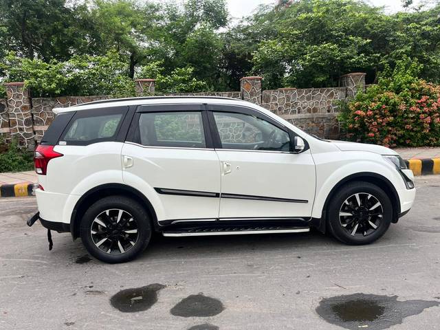 https://images10.gaadi.com/usedcar_image/4624092/original/b3a52c3ed4a1abfc191ed7af20083794.jpg?imwidth=6401