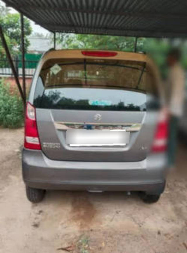 https://images10.gaadi.com/usedcar_image/4624118/original/processed_236a02db-2b0c-47e6-98bf-a9b7090eed24.png?imwidth=6401