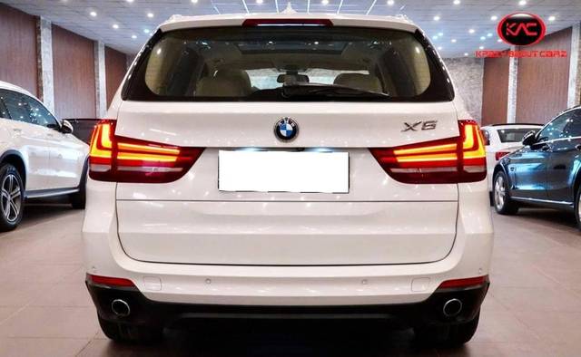 https://images10.gaadi.com/usedcar_image/4624163/original/processed_a3a4a41dbef9616901087f339587a2b3.jpg?imwidth=6402