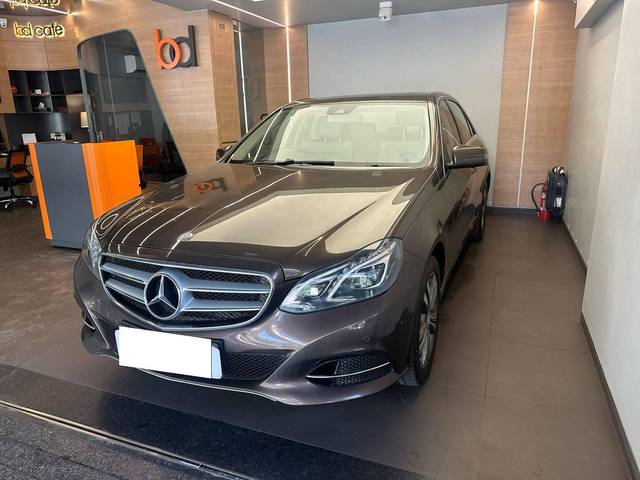 https://images10.gaadi.com/usedcar_image/4624187/original/processed_1459e00cb8029005e2aec12e55c7f8c9.jpeg?imwidth=6402