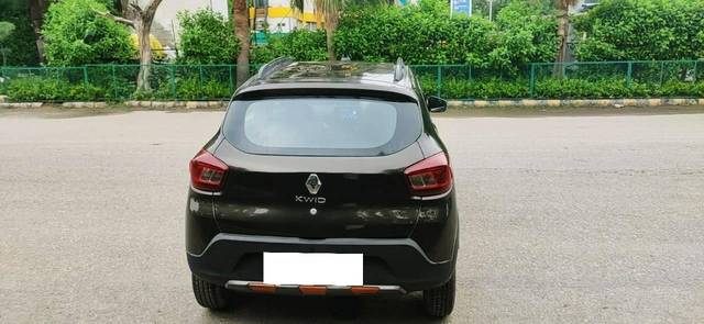 https://images10.gaadi.com/usedcar_image/4624188/original/processed_f6b53e240f1b645b6bfe2c712526303c.jpg?imwidth=6402