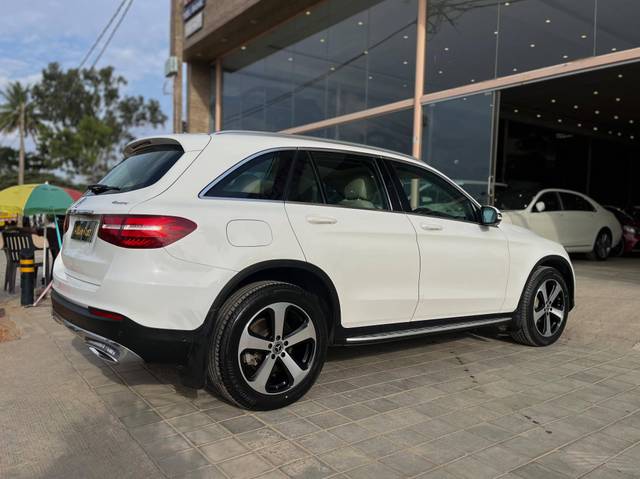 https://images10.gaadi.com/usedcar_image/4624217/original/processed_7da55979075c468d7b02ffe774bf9dc9.jpg?imwidth=6401