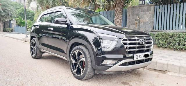 https://images10.gaadi.com/usedcar_image/4624224/original/processed_060cc8b6eb952cc16a4c9895dcf9cecc.jpg?imwidth=6400
