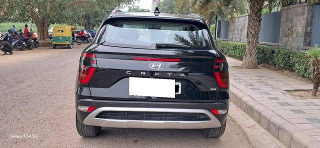 https://images10.gaadi.com/usedcar_image/4624224/original/processed_bb5231f91907a4e3fb71d1efcec26446.jpg?imwidth=6401