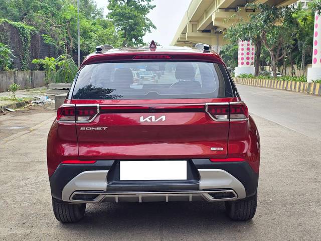 https://images10.gaadi.com/usedcar_image/4624231/original/processed_dbf5fb9afc9da60a3a151055d19b69a5.jpg?imwidth=6402