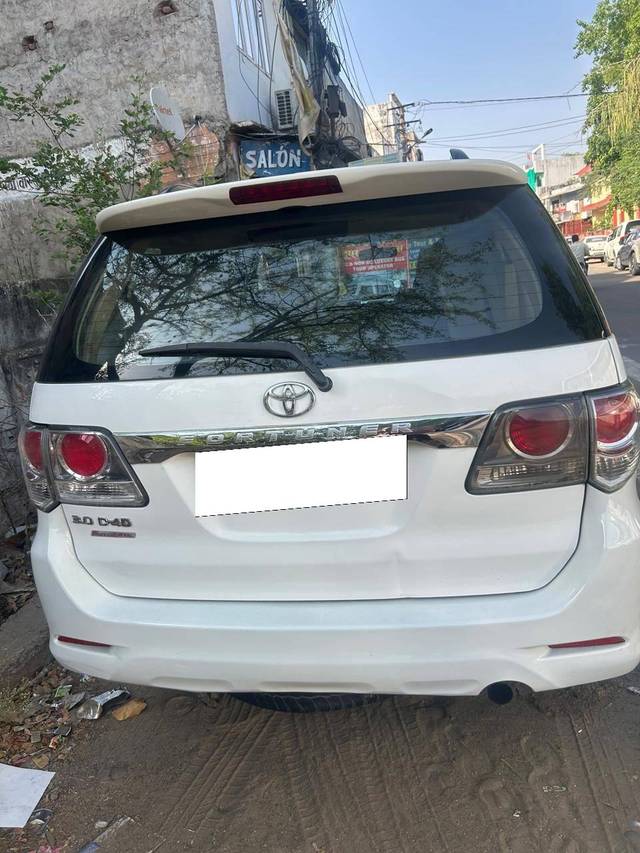 https://images10.gaadi.com/usedcar_image/4624236/original/processed_b322c69475c2566bcb3eef85073d71db.jpg?imwidth=6401