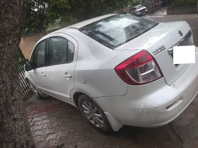 https://images10.gaadi.com/usedcar_image/4624268/original/processed_c23d50ed-26de-495c-874e-dd5c15abeadc.jpg?imwidth=6400