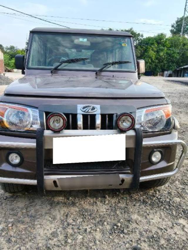 https://images10.gaadi.com/usedcar_image/4624285/original/processed_b64bd1e7-c4d5-431d-a3d3-987540b8a3dd.jpg?imwidth=6401
