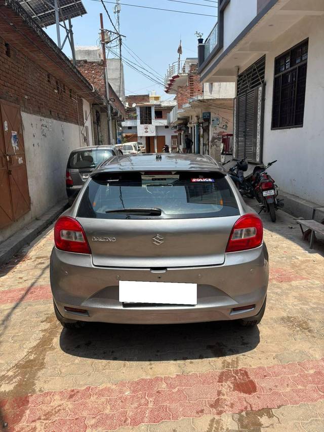 https://images10.gaadi.com/usedcar_image/4624309/original/processed_4298e083-c1ba-4f05-8359-3ebaca520246.jpg?imwidth=6401