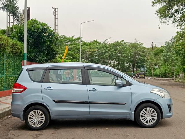 https://images10.gaadi.com/usedcar_image/4624318/original/95795f24f0db03b00d8d502fe7dee7c0.jpg?imwidth=6401