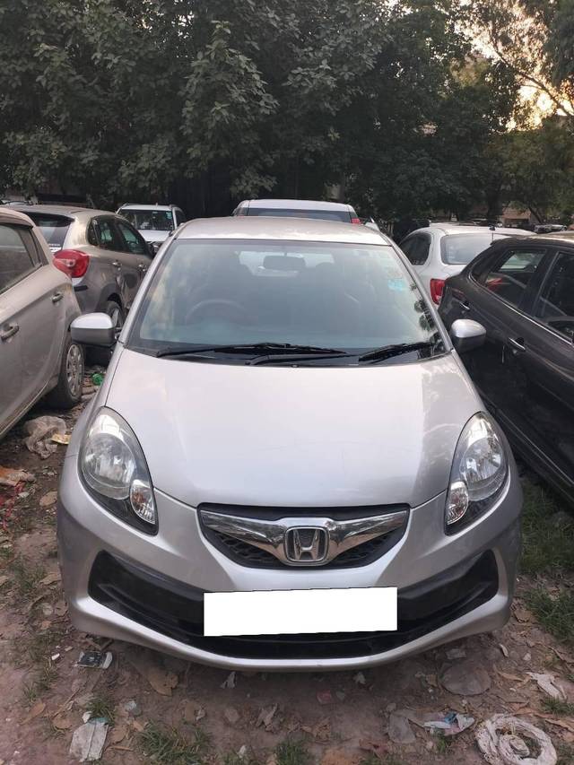 https://images10.gaadi.com/usedcar_image/4624320/original/processed_30e2d47719cf72045425a9d61366e423.jpg?imwidth=6400