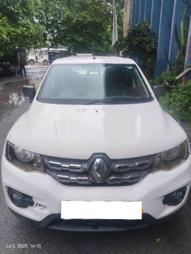 https://images10.gaadi.com/usedcar_image/4624327/original/processed_d3049cf9-0c25-4bb7-b42e-ff398fafb442.jpg?imwidth=6402