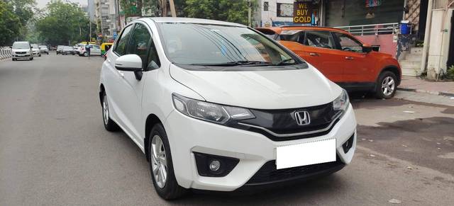 https://images10.gaadi.com/usedcar_image/4624338/original/processed_567c100494cea42cf6004415f85866d0.jpg?imwidth=6400