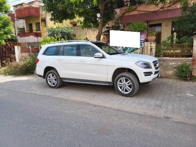 https://images10.gaadi.com/usedcar_image/4624347/original/processed_fe875c93-dafc-45dc-9cee-67f3bd397068.jpeg?imwidth=6400