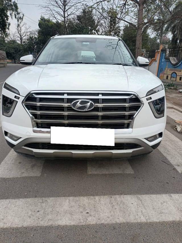 https://images10.gaadi.com/usedcar_image/4624358/original/processed_81a027cacce1ee18e3cb28854c12b148.jpg?imwidth=6402