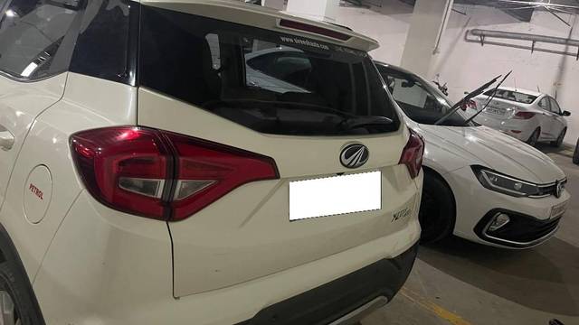 https://images10.gaadi.com/usedcar_image/4624381/original/processed_d1c68dc8-7f24-45de-b3c0-e17b778875d6.jpeg?imwidth=6402