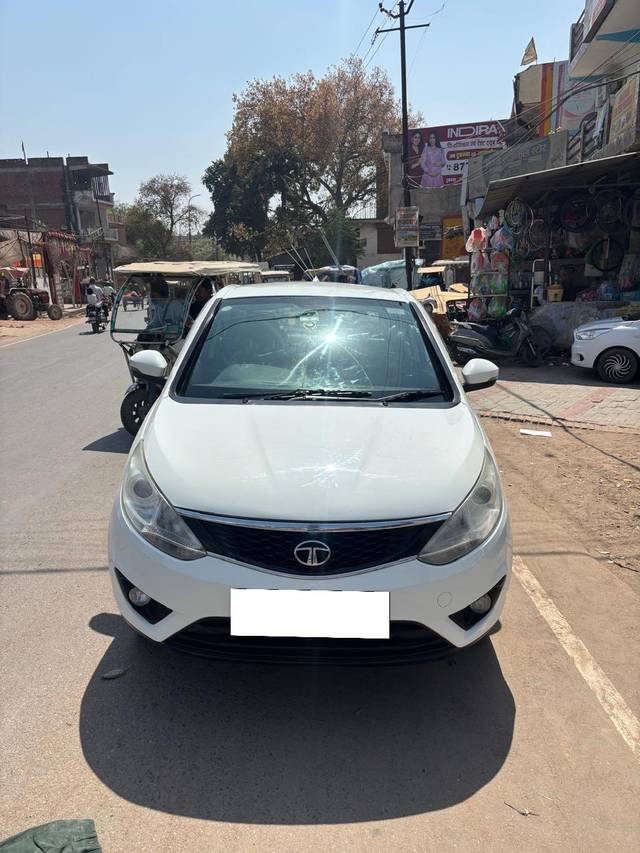 https://images10.gaadi.com/usedcar_image/4624393/original/processed_951dcdbb-7c2a-4d35-b72c-b74dbe0d674f.jpg?imwidth=6401