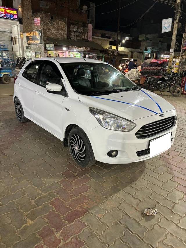 https://images10.gaadi.com/usedcar_image/4624400/original/processed_fea541fd-44b5-4dfa-994e-30851f216175.jpg?imwidth=6400