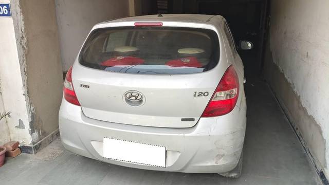 https://images10.gaadi.com/usedcar_image/4624470/original/processed_a091a417-a281-4393-858c-c71221d34066.jpg?imwidth=6400