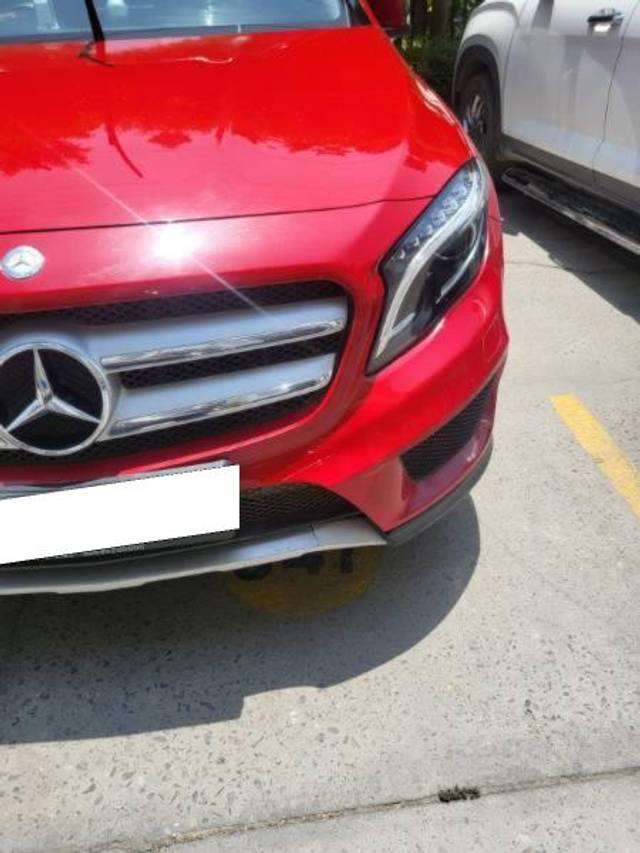 https://images10.gaadi.com/usedcar_image/4624479/original/processed_8aa4a6f1-89e0-413f-a76f-e888de350b76.jpg?imwidth=6402