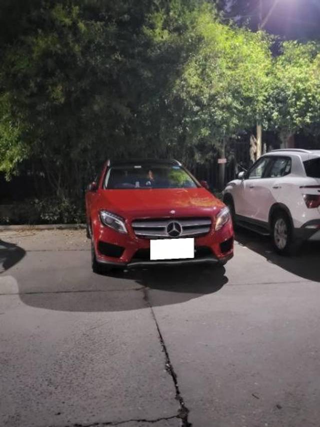 https://images10.gaadi.com/usedcar_image/4624479/original/processed_9f08b2b1-6eb7-499e-b389-0ca11d125ce4.jpg?imwidth=6401