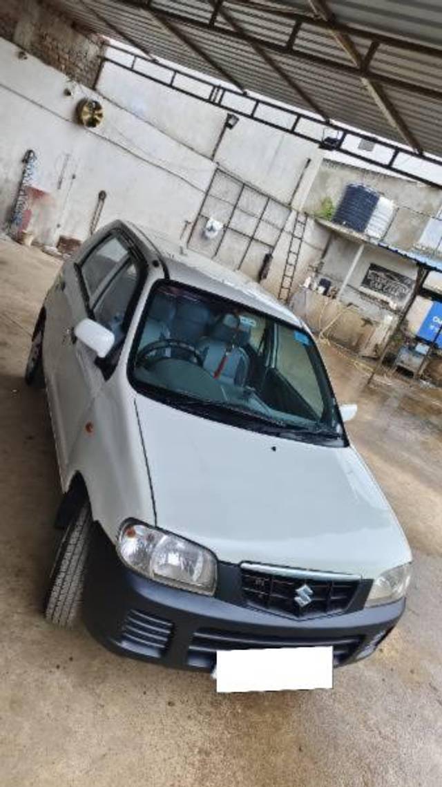 https://images10.gaadi.com/usedcar_image/4624503/original/processed_665bbf82-b4b2-4c15-8237-e8c9d00e2828.jpg?imwidth=6400