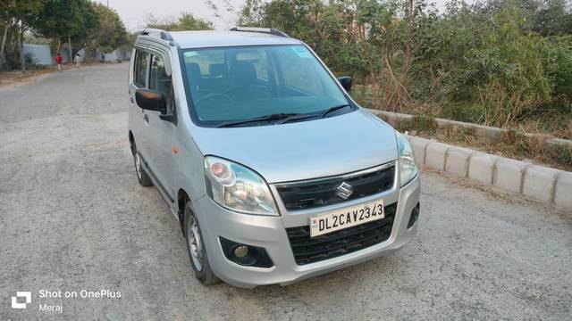 https://images10.gaadi.com/usedcar_image/4624534/original/processed_54f861bc1266097d12852d81cf821830.jpg?imwidth=6400