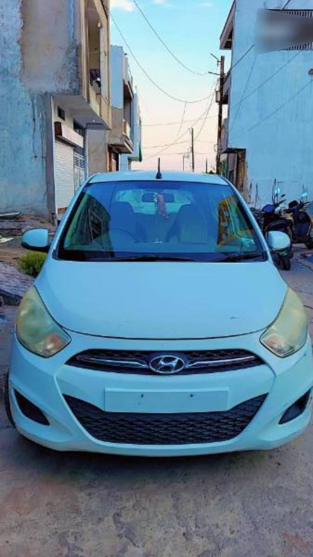 https://images10.gaadi.com/usedcar_image/4624594/original/processed_a71c7488-99b6-4a75-a2ae-50876b2fdda3.jpg?imwidth=6400