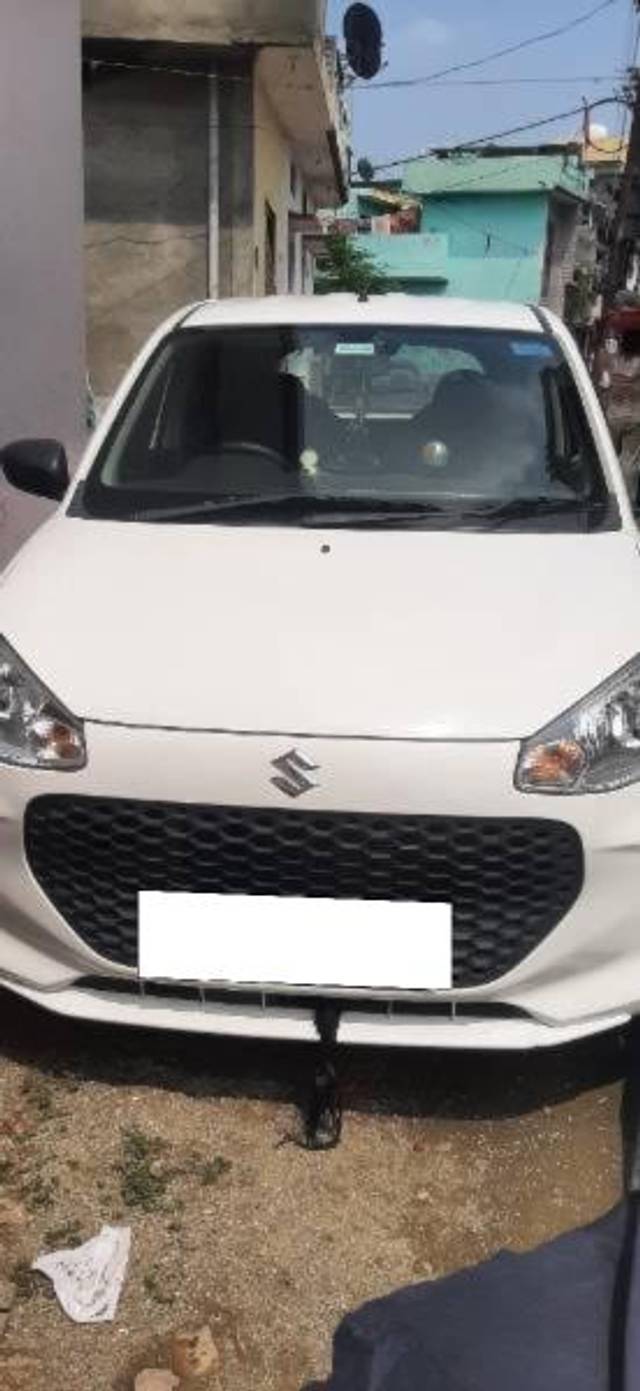 https://images10.gaadi.com/usedcar_image/4624602/original/processed_cd66faa9-adc2-49c1-a5f1-2ff3fde3986b.jpg?imwidth=6400