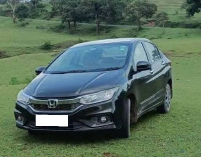 https://images10.gaadi.com/usedcar_image/4624607/original/processed_68f595cf-45ad-4f99-97fc-d7f0dcccd166.jpeg?imwidth=6400