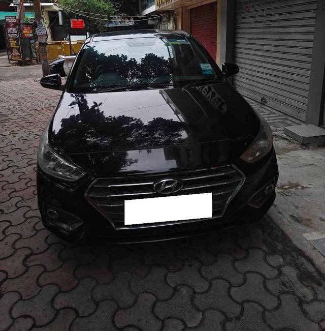 https://images10.gaadi.com/usedcar_image/4624645/original/processed_d6518735-b016-48c1-9589-d8c511e8b830.jpg?imwidth=6401