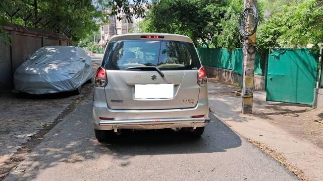 https://images10.gaadi.com/usedcar_image/4624680/original/processed_1a43deab-cdec-4737-b1d1-98ba9e694506.jpg?imwidth=6401