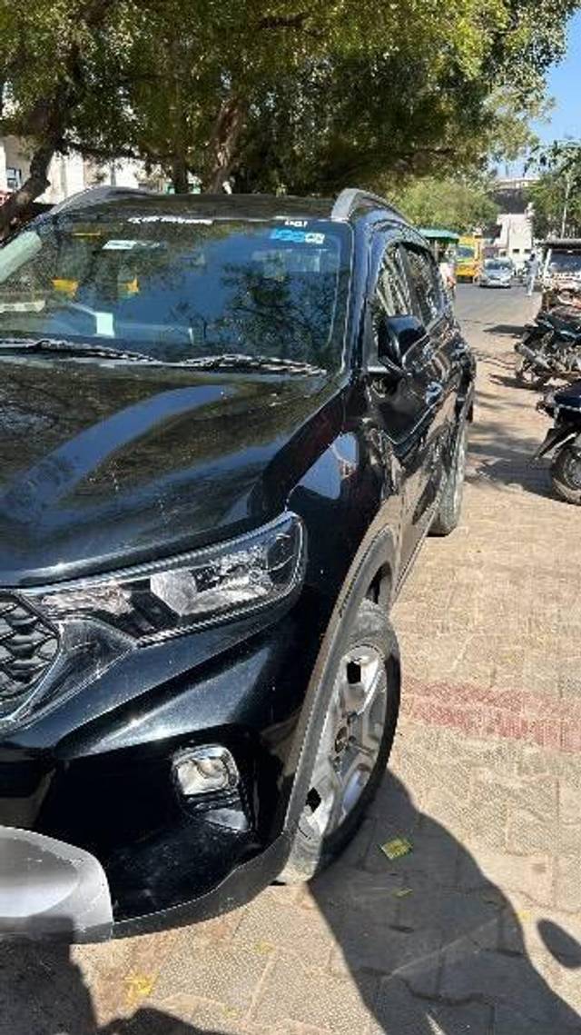 https://images10.gaadi.com/usedcar_image/4624685/original/processed_59d4ccf4-6fc6-406f-a891-8242495add77.jpeg?imwidth=6402