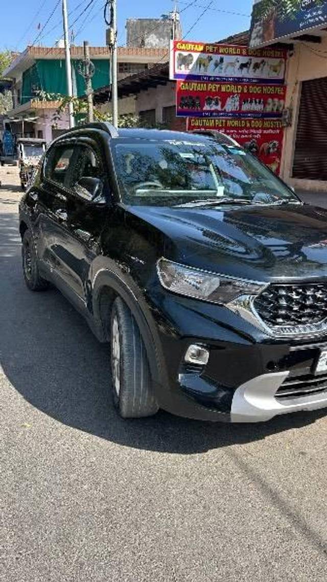 https://images10.gaadi.com/usedcar_image/4624685/original/processed_740cdfb0-a090-4cec-82d7-59848f4e2b78.jpeg?imwidth=6400
