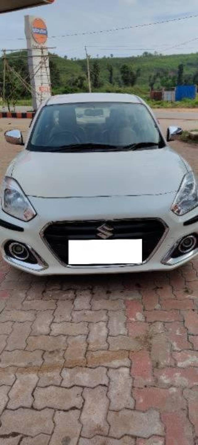 https://images10.gaadi.com/usedcar_image/4624713/original/processed_1a27326a-e4d0-42af-8118-2b790cb3c5c0.jpg?imwidth=6400