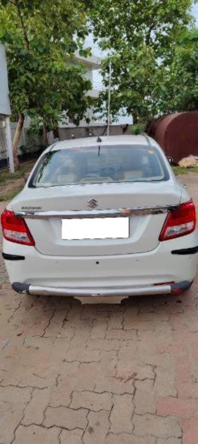 https://images10.gaadi.com/usedcar_image/4624713/original/processed_903a2f47-5ec5-4745-aba0-faffc880dc12.jpg?imwidth=6401