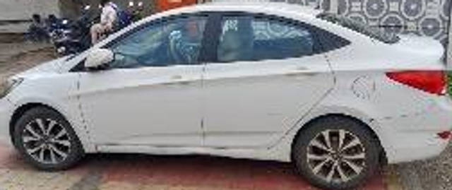 https://images10.gaadi.com/usedcar_image/4624781/original/processed_fc33f2e1-8e0c-427e-9770-311452e46799.png?imwidth=6402
